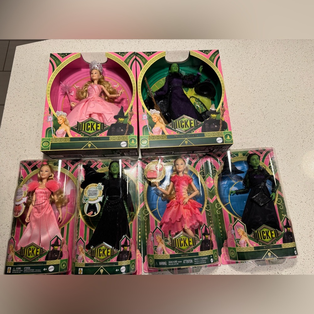 Wicked Mattel Dolls Collection of6 Glinda & Elphaba - Deluxe, Ozdust, & Singing